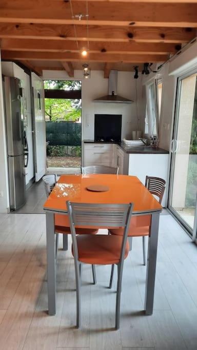 Promo 6-10Juin Gite 6 Personnes Toulouse 7Mn Du Metro 4 Lits Terrasses Gragnague Exterior photo